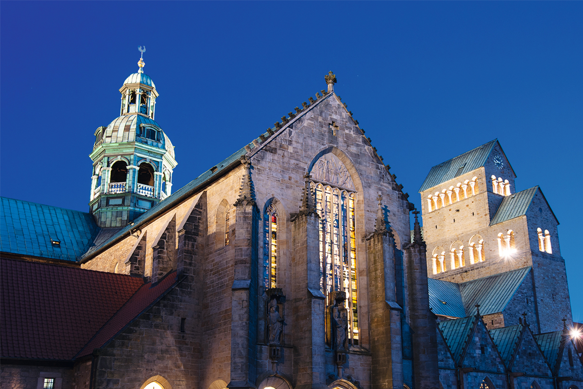 Dom Hildesheim bei Nacht
